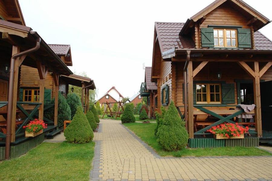 Villa Apartamentowe Domki Drewniane Colorado à Karwia Extérieur photo