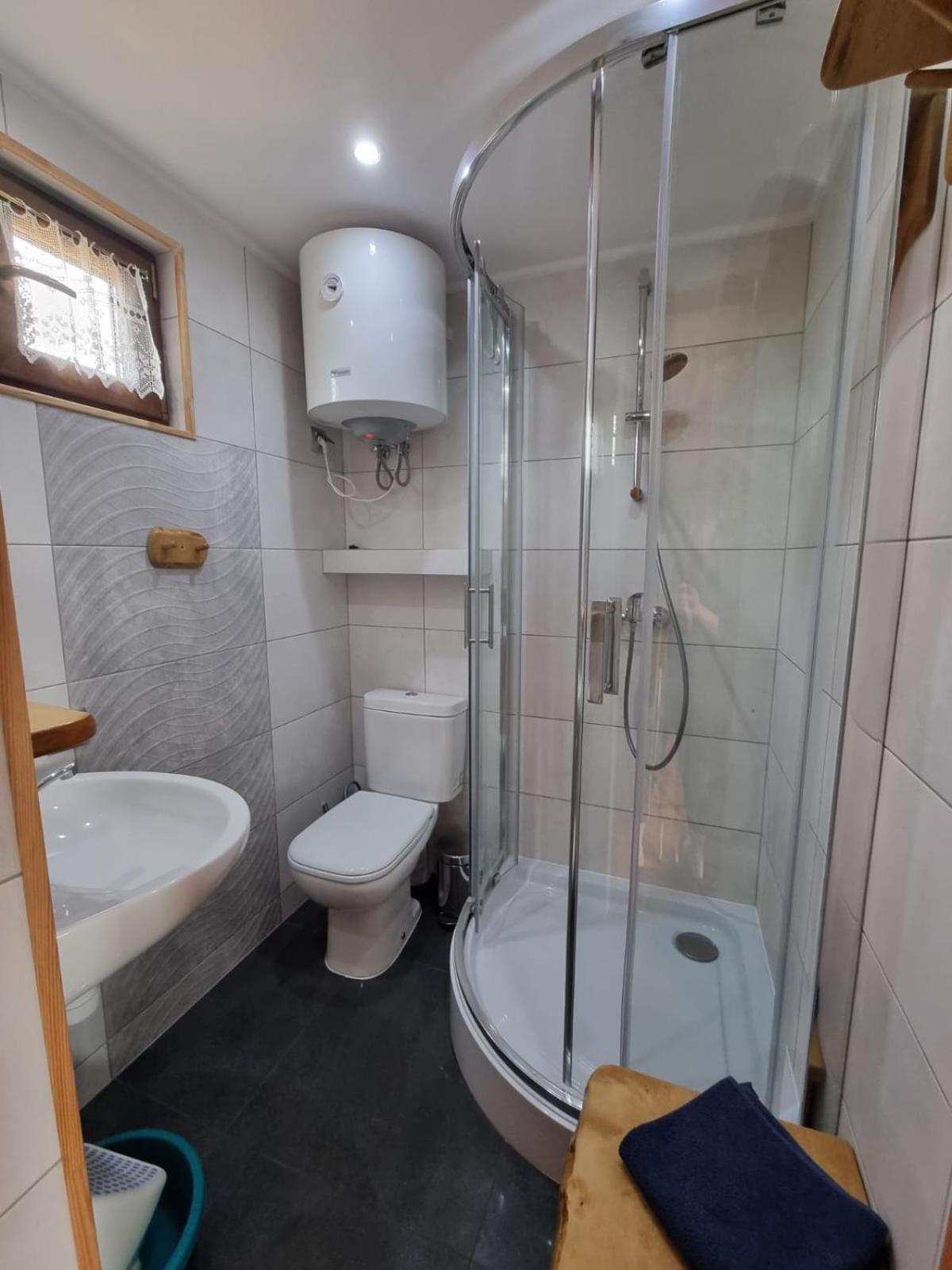 Villa Apartamentowe Domki Drewniane Colorado à Karwia Extérieur photo