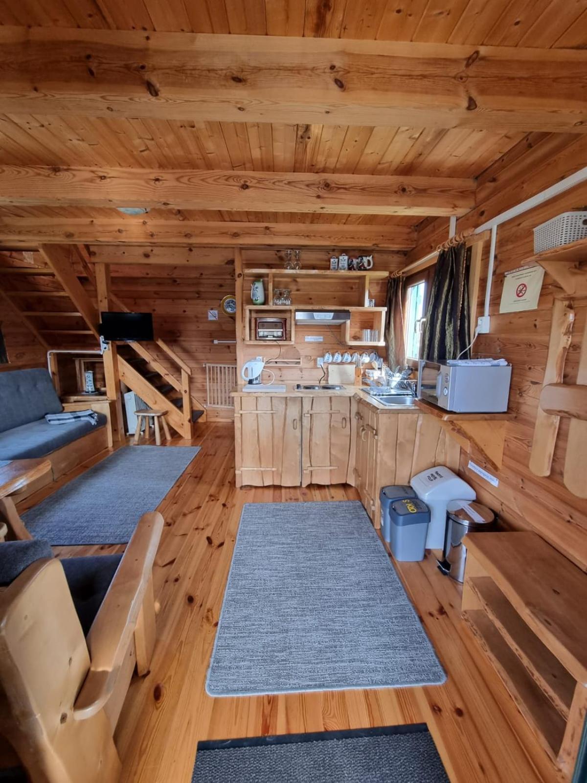 Villa Apartamentowe Domki Drewniane Colorado à Karwia Extérieur photo